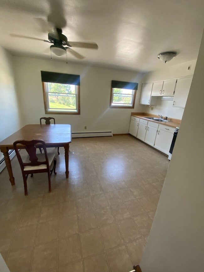 Photo - Five Roses Ellsworth Bldg. #1 Unidad 1788 West 38th