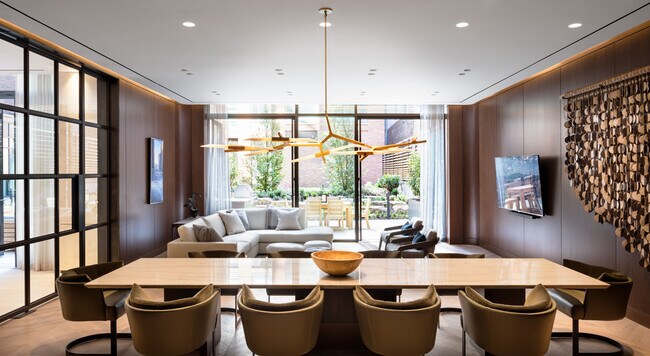 Photo - 456 Washington