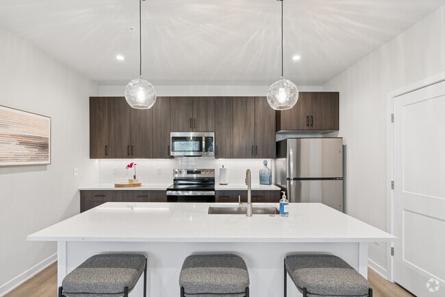 2BR, 2BA W/Study - 1,308SF - Kitchen