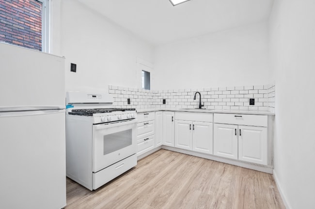 Photo - 2811 Brentwood Ave Unit Apartment 1