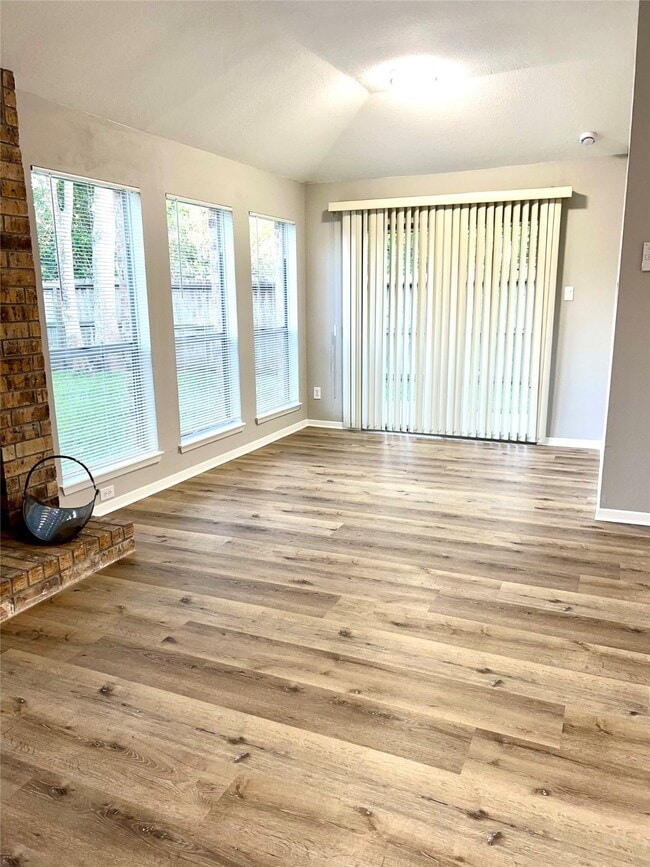 Photo - 3111 Timber View Dr
