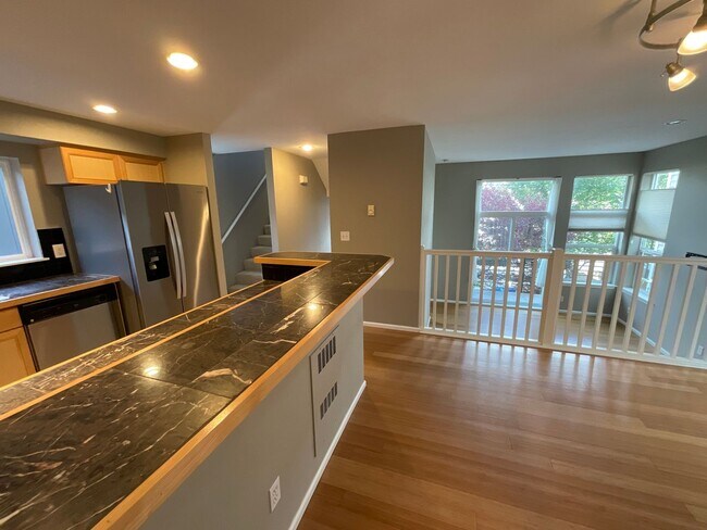 Photo - MAGNOLIA 3 BED, 1.5 BATH TOWNHOME FOR RENT...