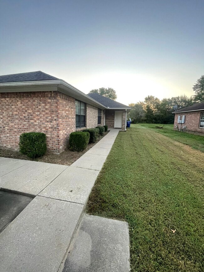 400A S Davis St Unidad Duplex