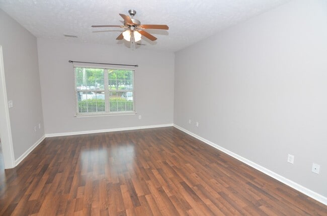 Photo - 2455 New Holland Cir
