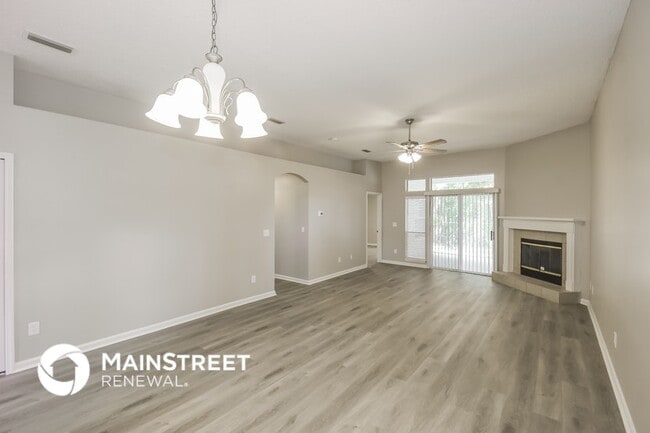 Photo - 10813 Campus Heights Ln