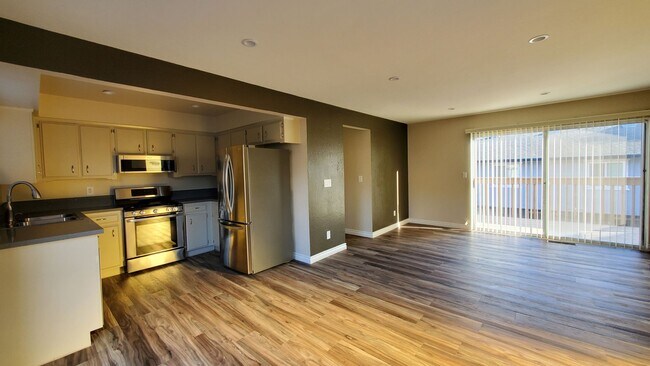 Photo - 2108 Fairchild Way Unit 2108 02