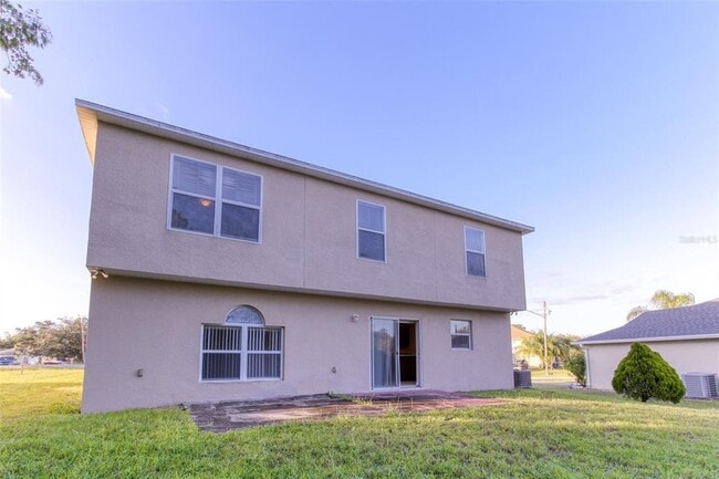 Photo - 1902 Huron Way