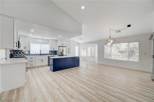 Photo - 10000 Woodhouse Dr
