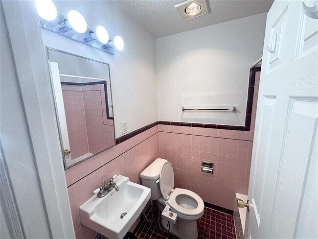 Photo - 1675 S State St