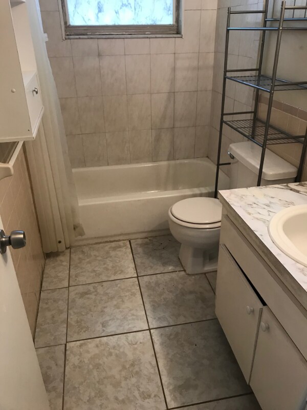 Photo - 8341 Wilkins St