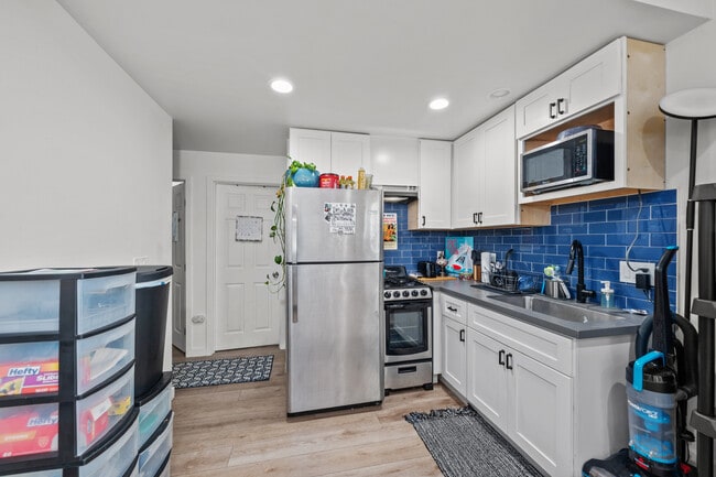 Photo - 5371 Saxon St