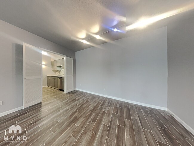 Photo - 2230 S Piney Point Rd Unit 204