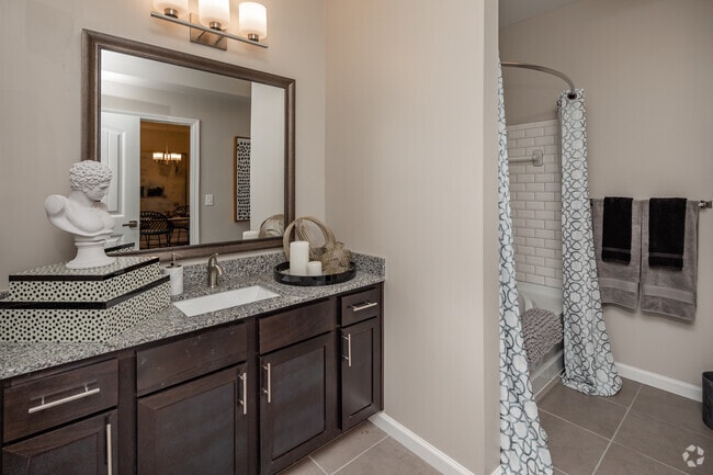 1BR, 1BA - Tranquility - 802SF - Bathroom