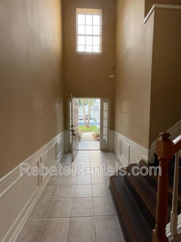 Photo - 11043 Castlemain Cir E