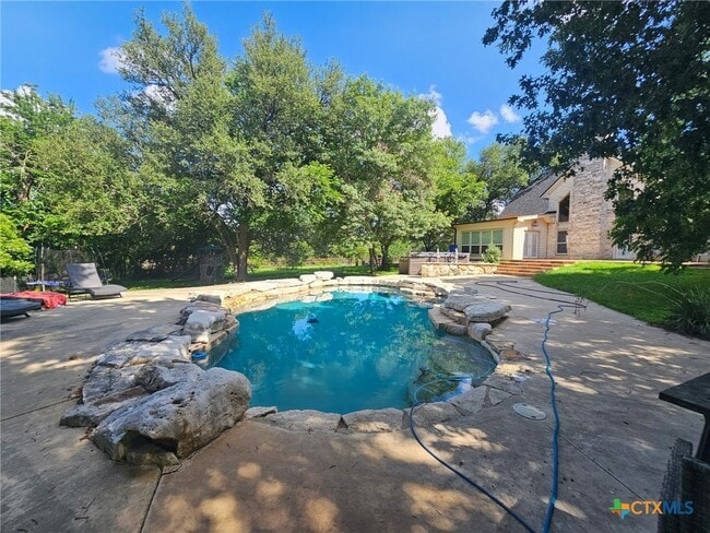 Photo - 1060 Great Oaks Dr