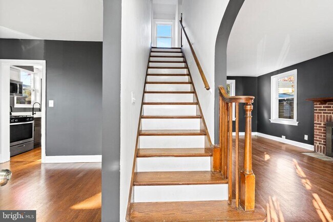 Photo - 4312 19th St NE