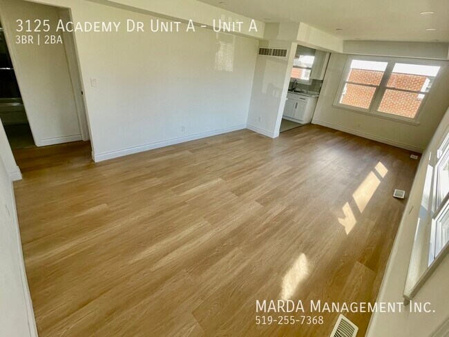 Photo - STUNNING 3 BED/1.5 BATH MAIN UNIT + HYDRO, 60% OF GAS & 60% OF WATER! Unit A