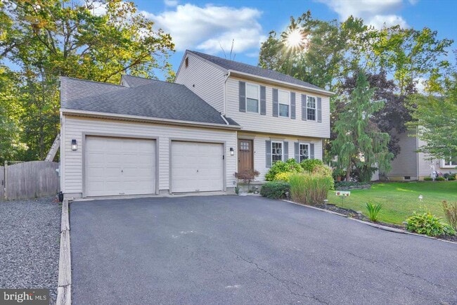 Photo - 388 Sapling Way