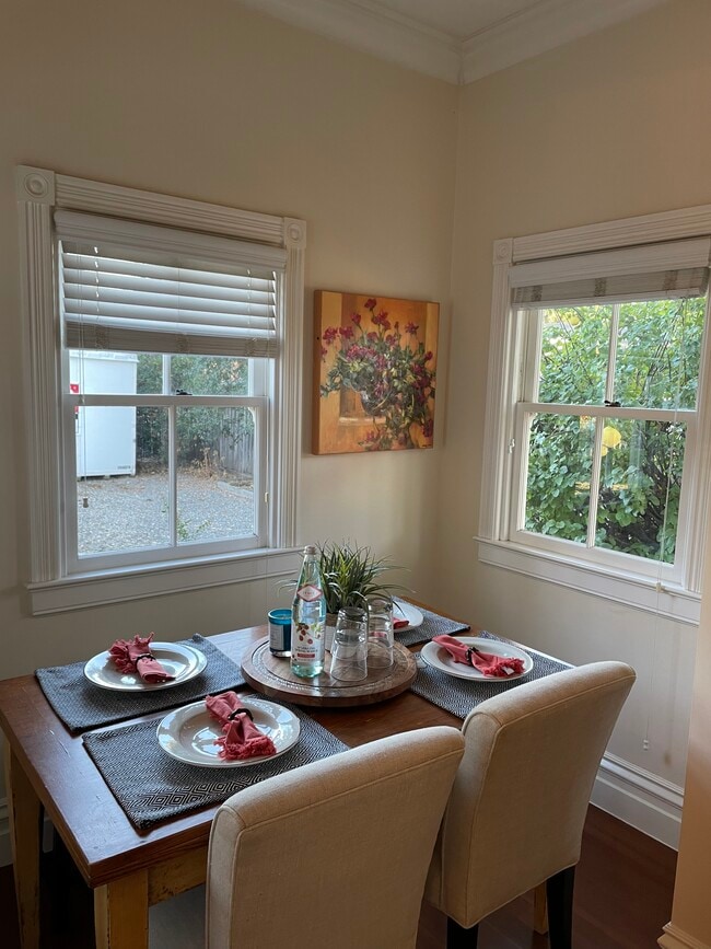 Photo - 6816 Yount St