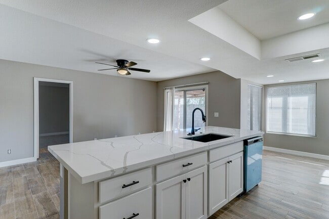 Photo - COMING SOON - REMODELED IN TEMPE!!!