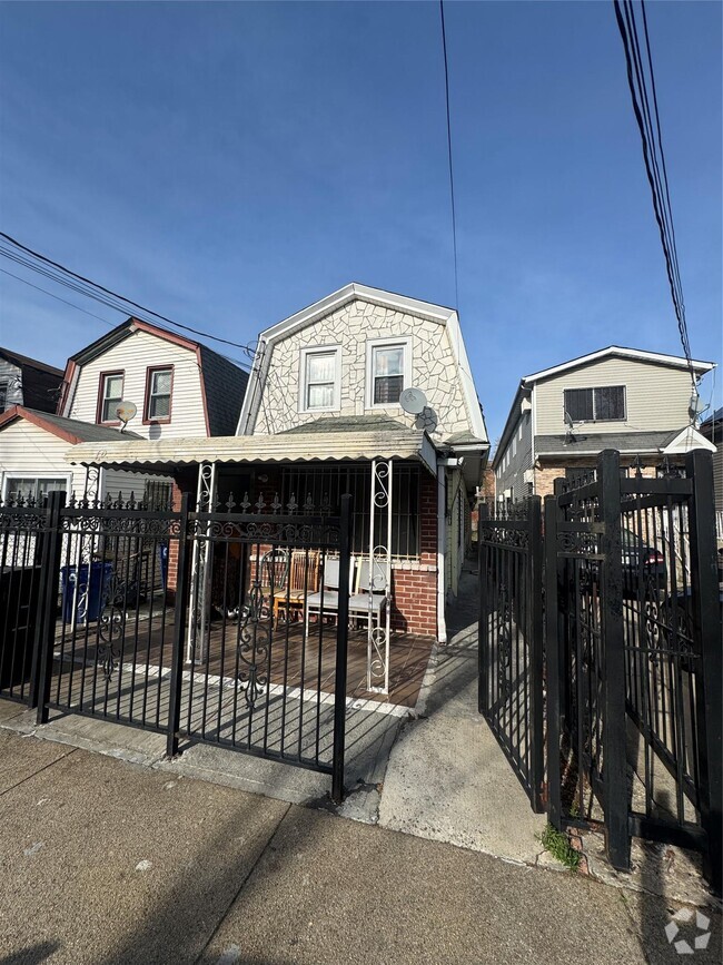 Building Photo - 108-29 157th St Rental