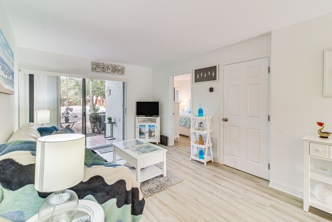 Building Photo - 98381 Windward Ave Unit SI FL1-ID1546252P