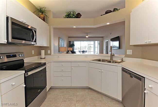 Photo - 3380 W Crown Pointe Blvd Unidad 102