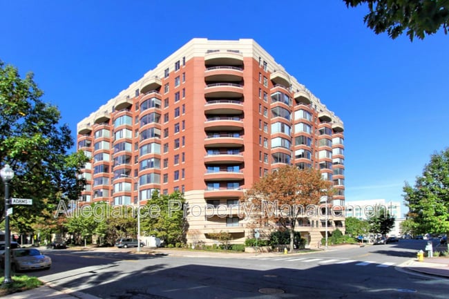 Building Photo - 2400 Clarendon Blvd