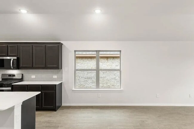 Photo - 2841 Hay Ln