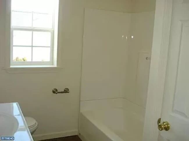 Photo - 3 Bed 2 Bath Townhouse in Williamstown