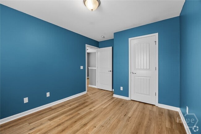 Building Photo - 194 Chapel Lake S Rental
