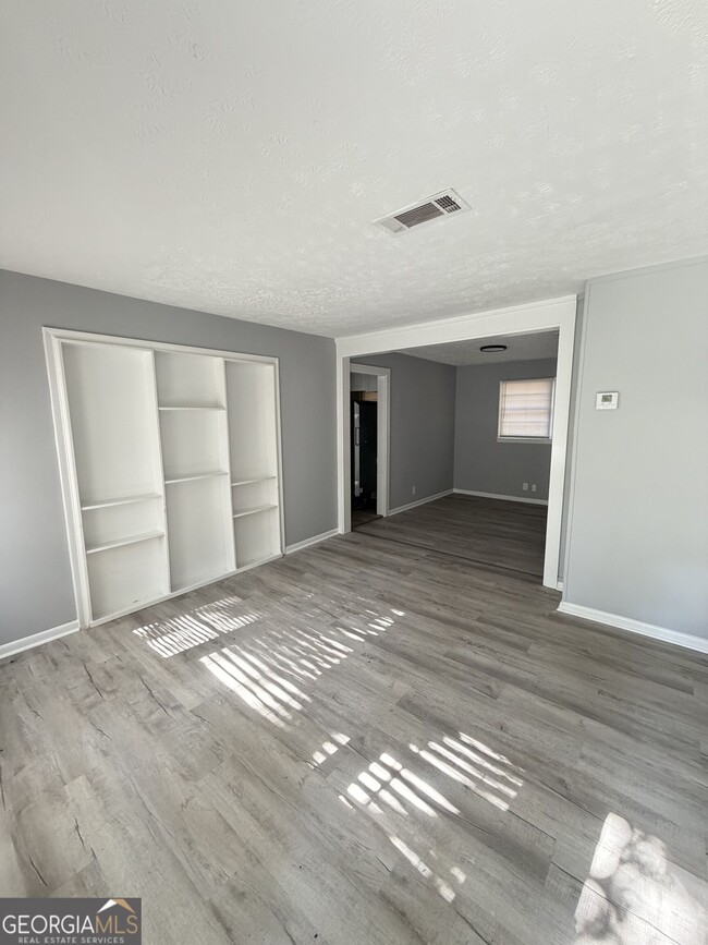 Photo - 1280 Janice Ln NW