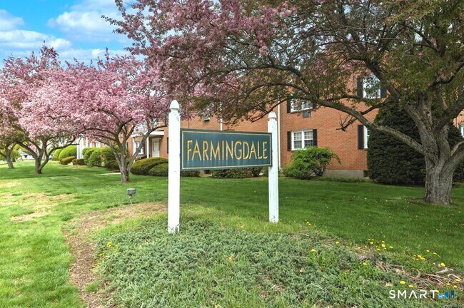 Photo - 1254 Farmington Ave Unit C