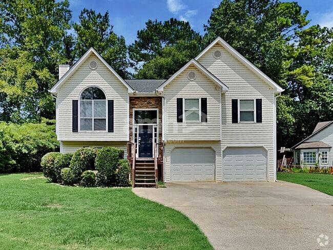 Building Photo - 1021 Whispering Woods Dr Rental