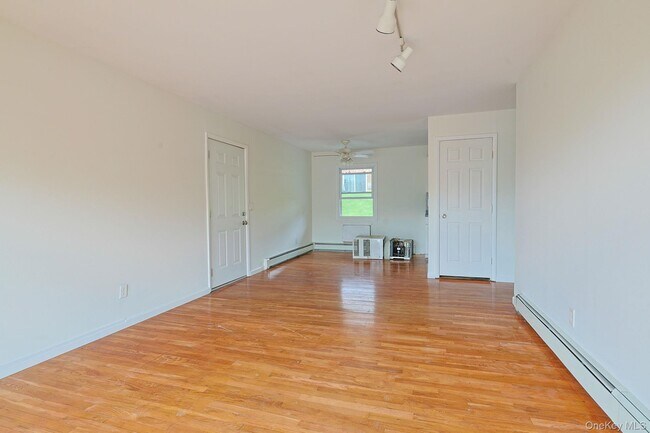 Photo - 6 Alpine Dr Unit E