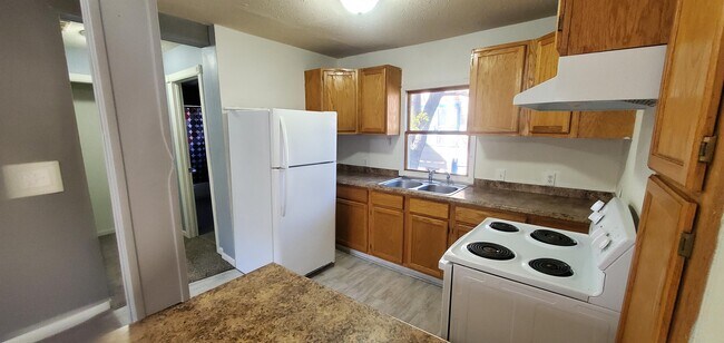 Photo - 1827 Jackson N Ave