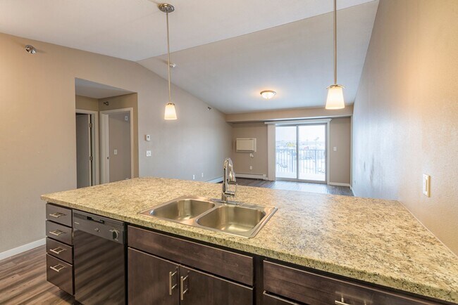Stonecrest Apartments