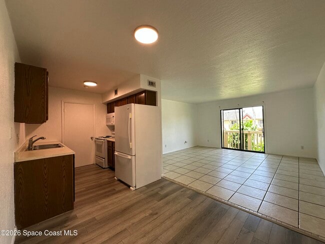 Photo - 2130 Forest Knoll Dr NE Unit 202