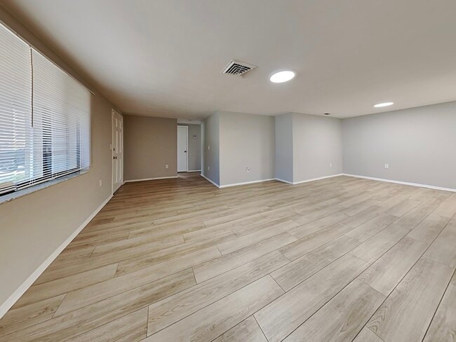 Photo - 6116 1st Ave