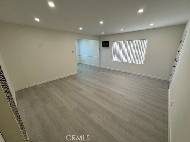 Photo - 350 W Wilson Ave Unit 1