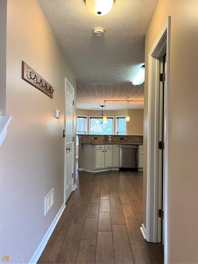 Photo - 7235 Coral Lake Dr