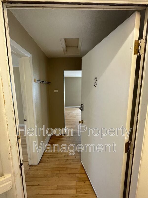 Photo - 327 W 4th St