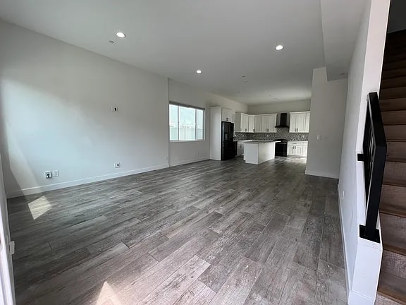 Building Photo - 185 Elm Ave Rental