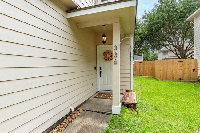 Photo - 336 Capella Oaks Ln