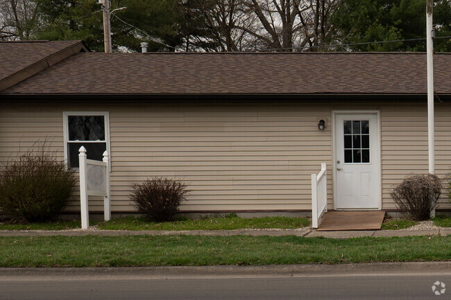 Building Photo - 815 N Main St Rental