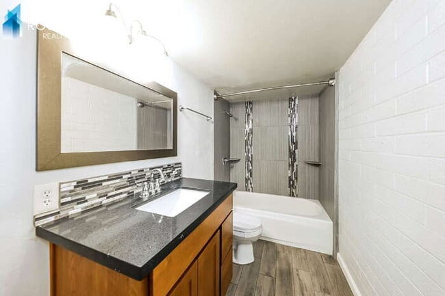 Photo - 6320 N 16th St Unit 209