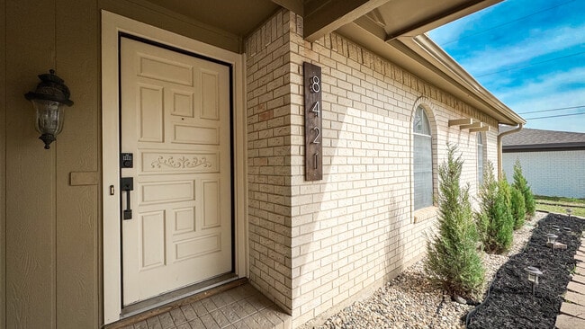 Building Photo - 8421 Randy Dr