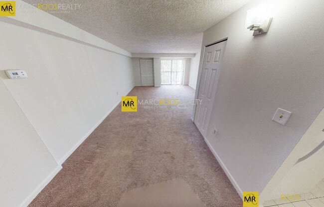 Photo - 18 Elmer St Unit 404