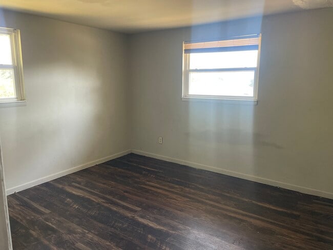 Photo - 291 S Napoleon Ave Unidad C