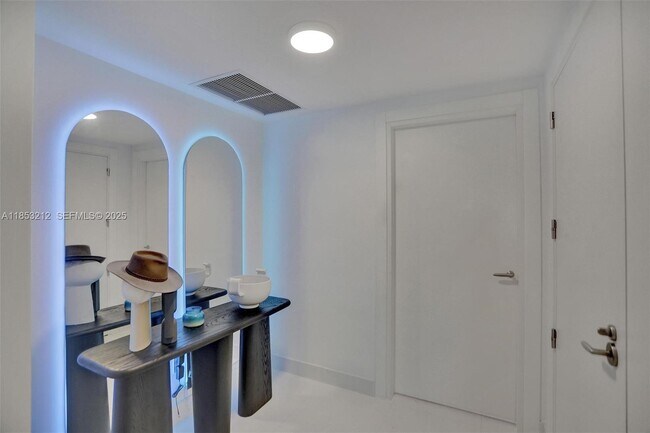 Photo - 2627 S Bayshore Dr Unit 506